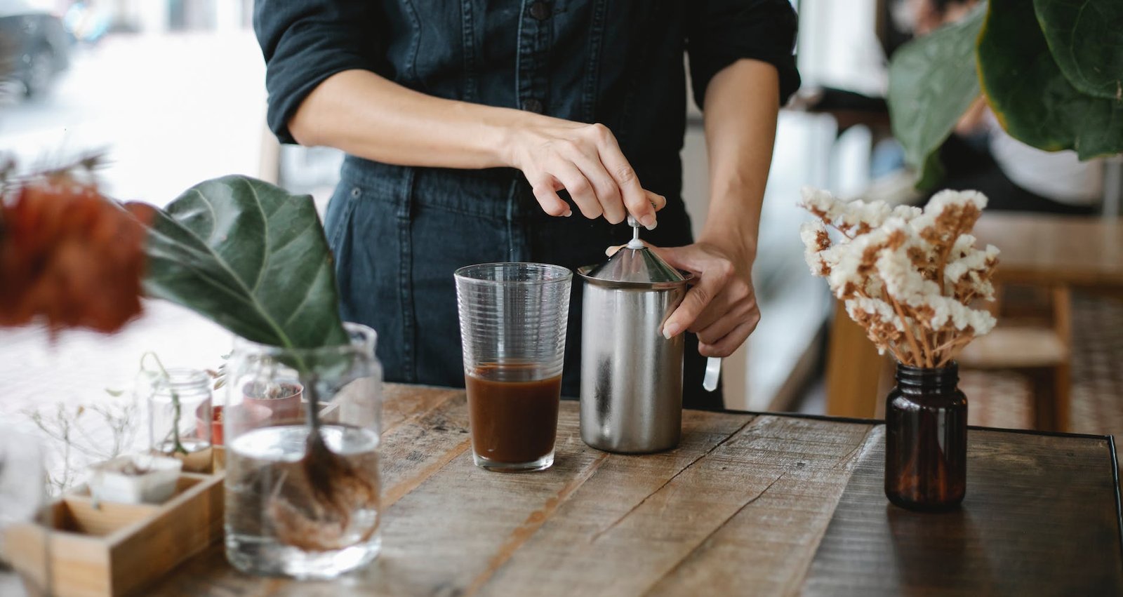 handheld milk frother for weddings